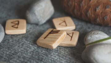 Choisir ses runes divinatoires